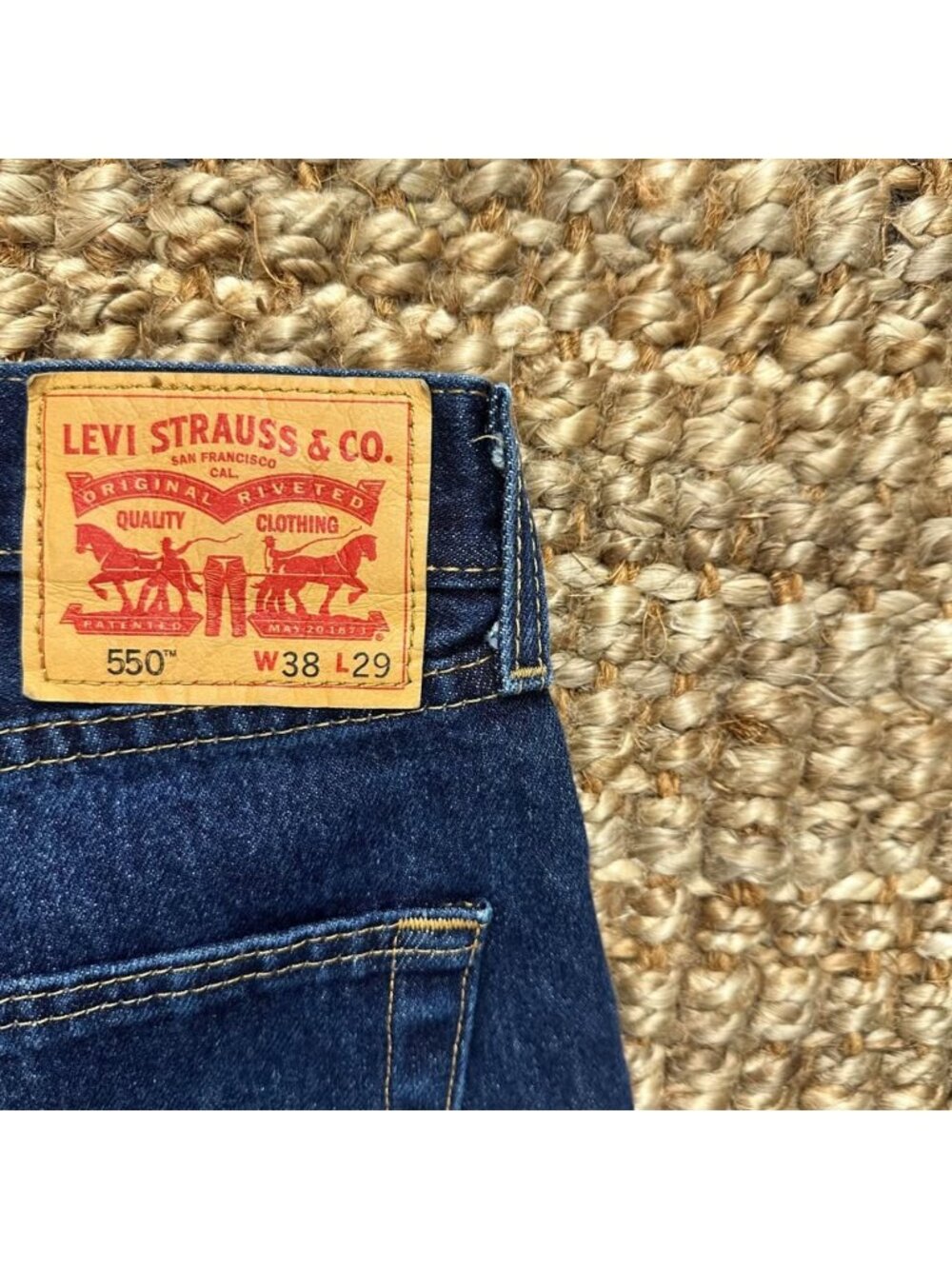 Levi's 550 Relaxed Fit Tapered Leg Blue Denim Jeans Mens W38 L29 100% Cotton